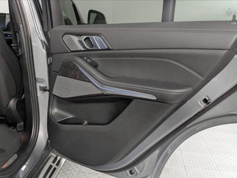 Used 2025 BMW X5 sDrive40i w/ Climate Comfort Package RWD image 21