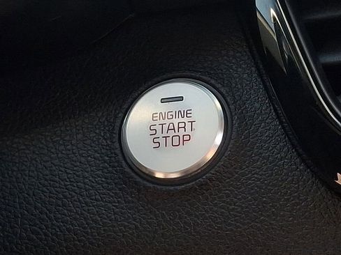 Used 2018 Kia Optima EX image 22