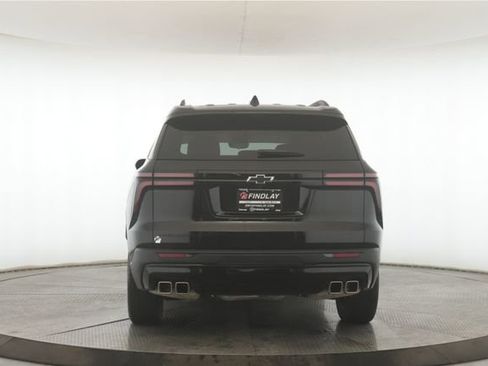 Used 2026 Chevrolet Traverse LT w/ Midnight/Sport Edition image 11