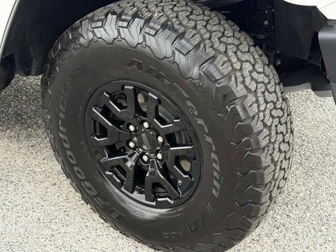 Used 2025 Ford Bronco Raptor image 9