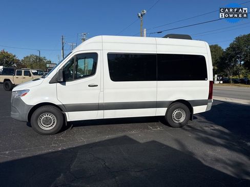 Used 2022 Mercedes-Benz Sprinter 1500 image 4