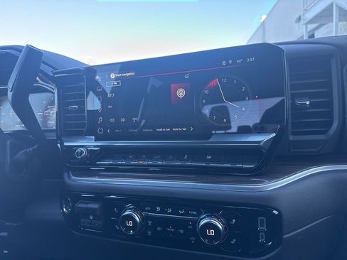 New 2026 GMC Sierra 1500 Elevation image 12