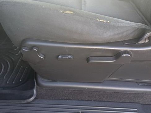 Used 2012 GMC Sierra 2500 SLE w/ SLE Preferred Package image 18