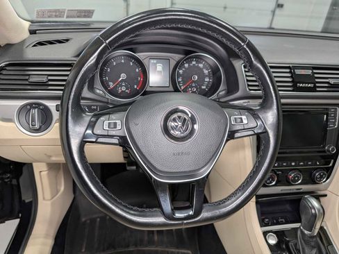 Used 2019 Volkswagen Passat 2.0T Wolfsburg w/ Wheels & Sunroof Package FWD image 37