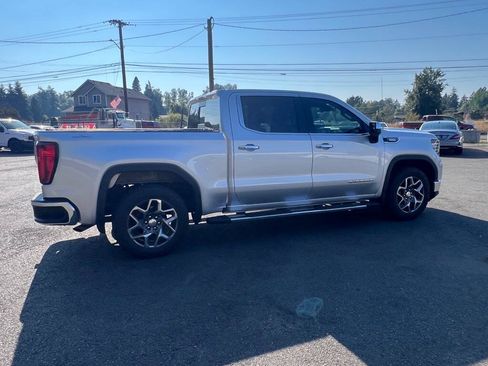 Used 2022 GMC Sierra 1500 SLT w/ SLT Premium Plus Package AWD/4WD image 19