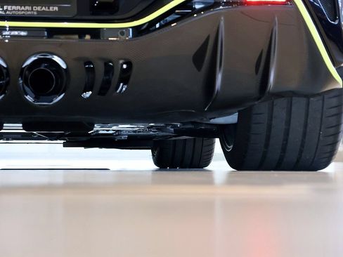 Used 2023 Aston Martin V12 Vantage RWD image 76