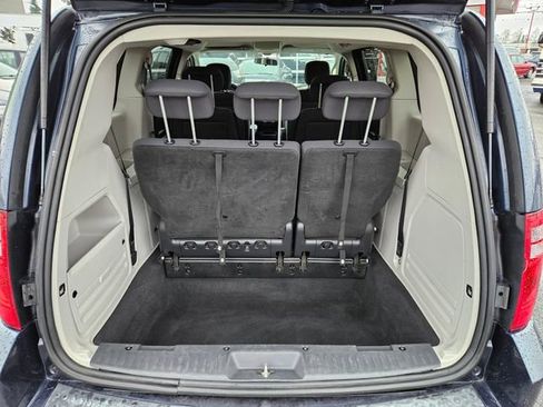 Used 2009 Dodge Grand Caravan SE w/ Climate Group image 14