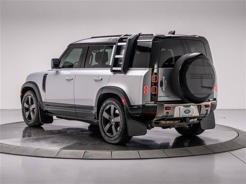 Used 2023 Land Rover Defender 110 X AWD/4WD image 3