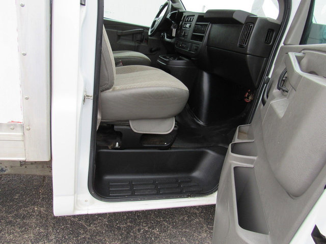 Used 2021 Chevrolet Express 3500 RWD image 13