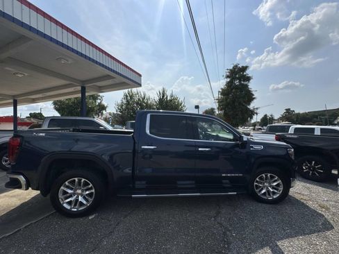Used 2019 GMC Sierra 1500 SLT AWD/4WD image 10