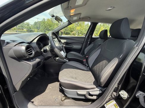 Used 2019 Nissan Kicks S FWD image 10