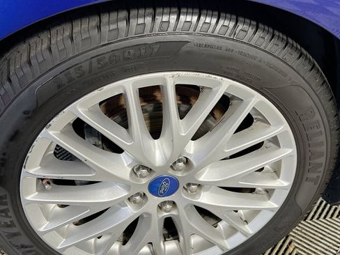 Used 2012 Ford Focus SEL FWD image 14