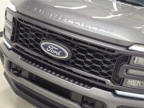 Used 2023 Ford F250 XLT w/ XLT Premium Package AWD/4WD image 58