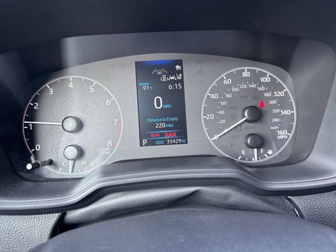 Used 2025 Toyota Corolla LE FWD image 38