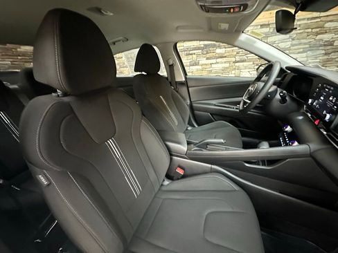 Certified 2023 Hyundai Elantra SEL image 15