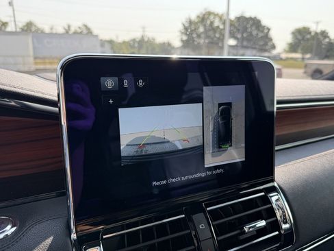 Used 2020 Lincoln Navigator Reserve w/ Luxury Package image 30