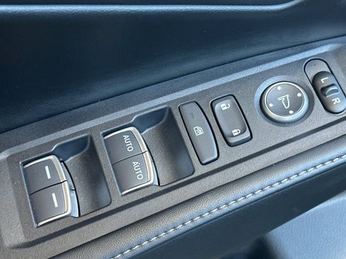 Used 2025 Honda Accord Sport image 13