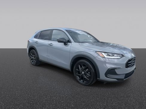 Used 2023 Honda HR-V Sport image 3