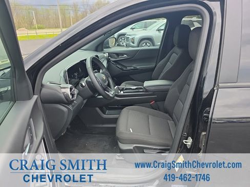 Used 2025 Chevrolet Equinox LT image 10