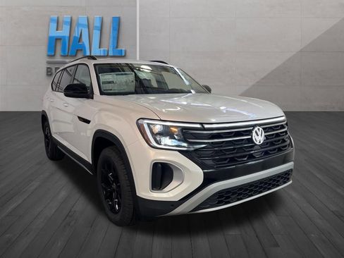 New 2026 Volkswagen Atlas Peak Edition AWD/4WD image 7