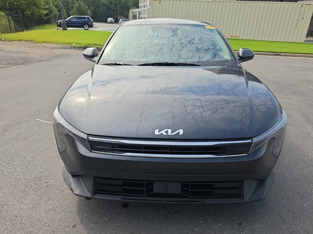 Certified 2025 Kia K4 FWD image 2