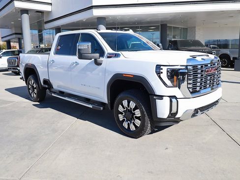 New 2026 GMC Sierra 2500 Denali w/ Technology Package image 8