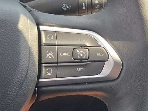 Certified 2025 Jeep Compass Limited AWD/4WD image 33