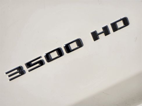 Used 2022 Chevrolet Silverado 3500 LTZ w/ LTZ Convenience Package image 10