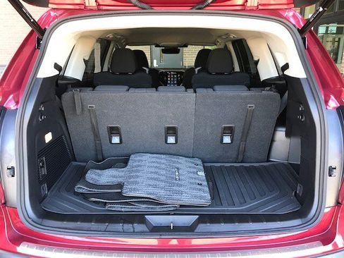 Certified 2024 Subaru Ascent Premium w/ Convenience Package image 10