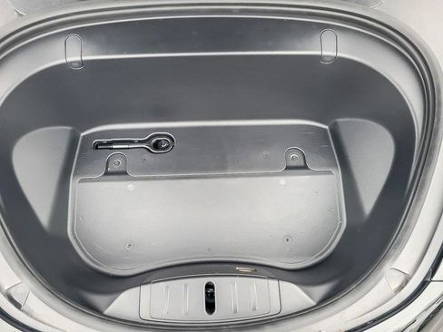 Used 2019 Tesla Model 3 image 24