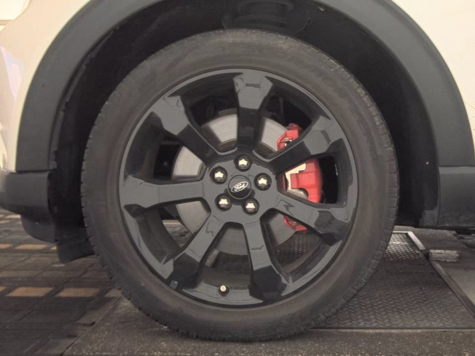 Used 2023 Ford Explorer ST w/ Equipment Group 401A AWD/4WD image 16