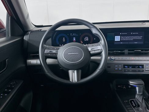 Used 2025 Hyundai Kona SEL image 17