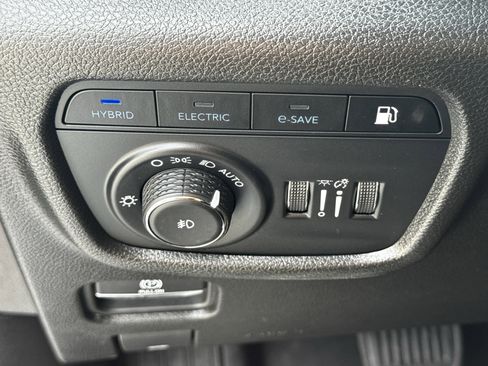 Used 2022 Jeep Grand Cherokee Trailhawk image 25