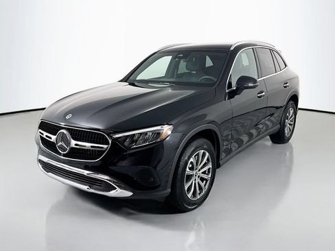 Used 2026 Mercedes-Benz GLC 300 4MATIC image 1