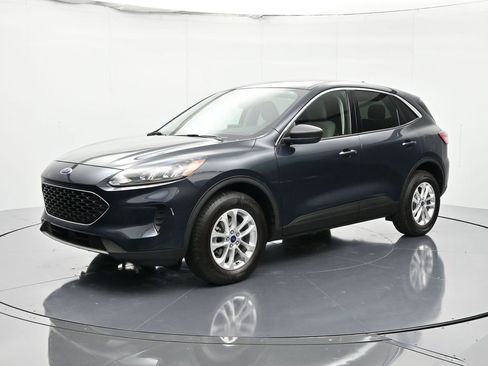 Certified 2022 Ford Escape SE w/ Convenience Package image 1