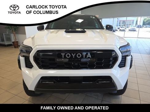 Used 2025 Toyota Tacoma TRD Pro AWD/4WD image 4