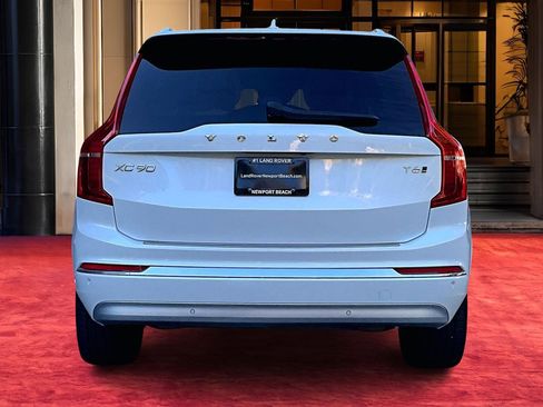 Used 2022 Volvo XC90 T6 Inscription w/ Advanced Package image 3