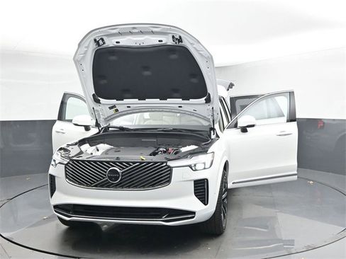 New 2026 Volvo XC90 B6 Ultra image 55