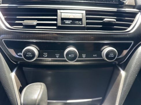 Used 2022 Honda Accord Sport image 12