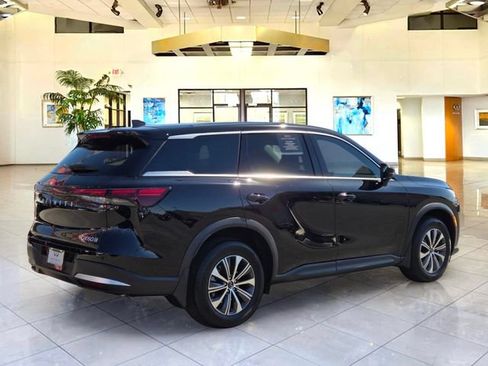 Certified 2026 INFINITI QX60 Pure w/ Cargo Package AWD/4WD image 5