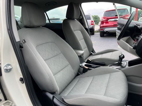 Used 2015 Kia Forte LX FWD image 29