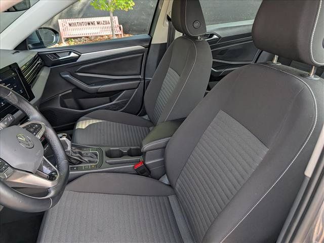 Used 2025 Volkswagen Jetta S FWD image 24