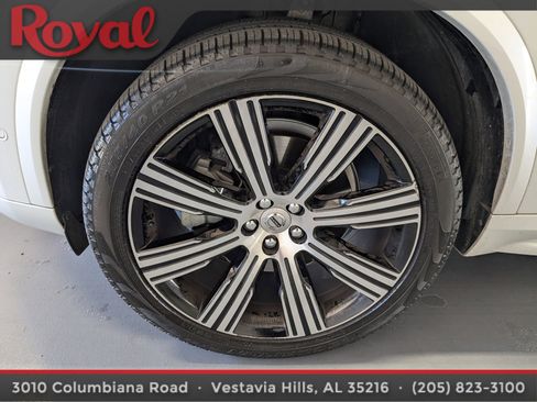 Certified 2023 Volvo XC90 B6 Ultimate image 28