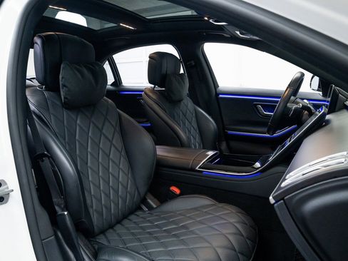 Used 2023 Mercedes-Benz S 580 4MATIC Sedan image 25