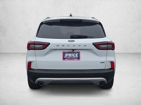Used 2023 Ford Escape SE FWD image 6