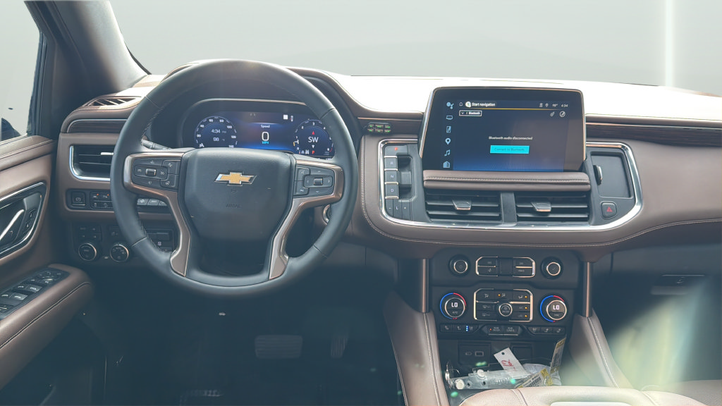 Used 2023 Chevrolet Suburban High Country w/ LPO, Illumination Package AWD/4WD image 23