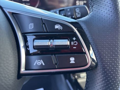 Certified 2024 Kia Seltos SX w/ SX Sunroof Package AWD/4WD image 26
