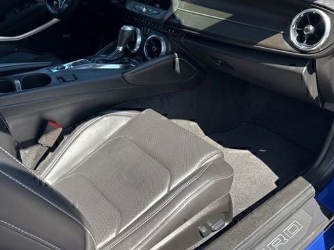 Used 2019 Chevrolet Camaro SS RWD image 12