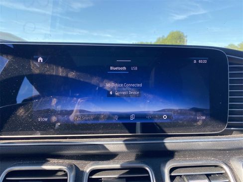 Used 2024 Mercedes-Benz GLS 450 4MATIC image 20