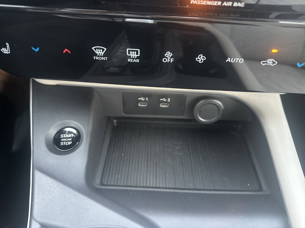 New 2026 Nissan Sentra SL w/ Floor Mat Package FWD image 24